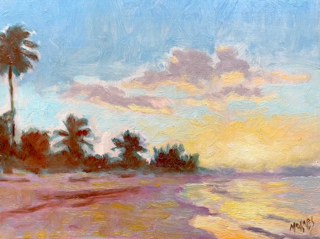 Pintura de un paisaje costero al atardecer, con palmeras y nubes en el cielo de tonos pastel.
