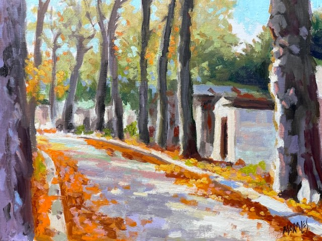 Pintura de un camino en Per Lachaise rodeado de árboles con hojas caídas en otoño y mausoleos al fondo.