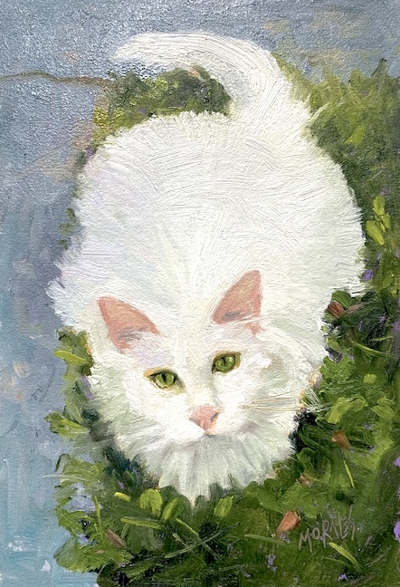 Pintura de un gato blanco con ojos verdes, posando sobre un fondo verde con detalles de hierba.